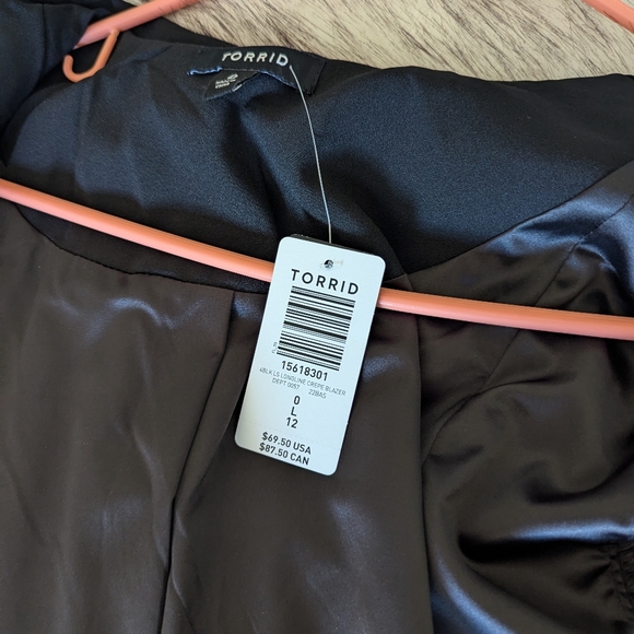 Torrid Longline Lightweight Ponte Blazer - Picture 6 of 6